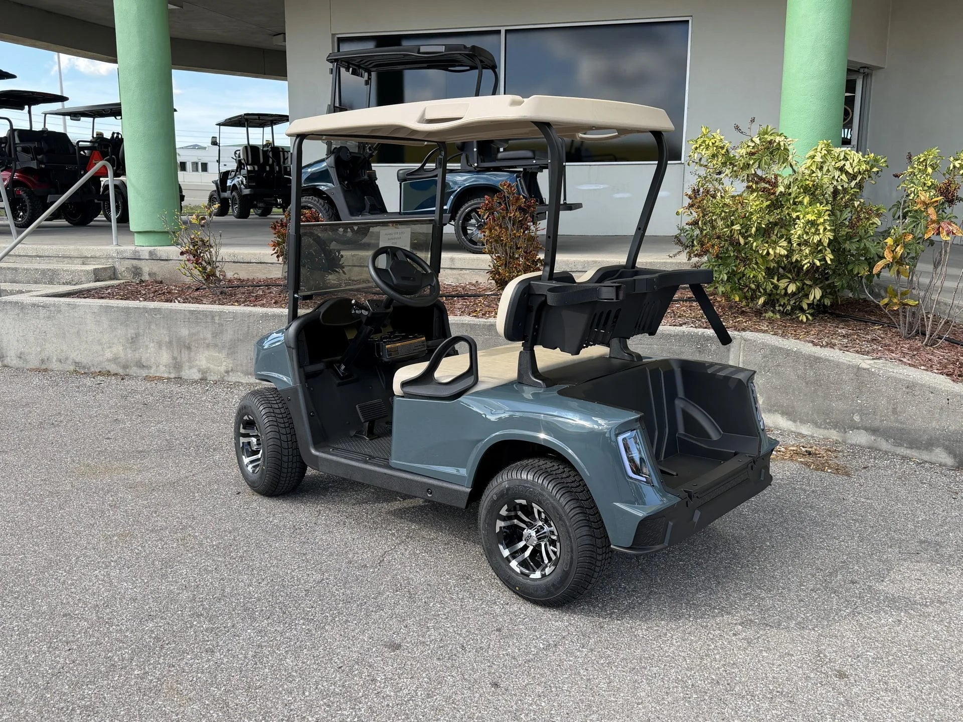 2020 E-Z-GO RXV Elite Lithium APEX Golf Cart for Sale (Storm Blue)