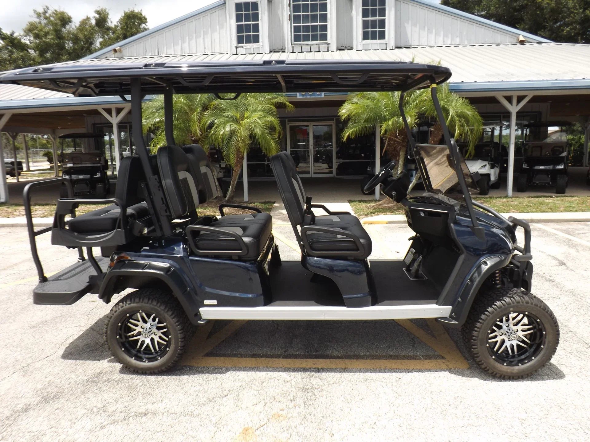 2024 Star EV SIRIUS 4+2 Lifted Lithium Golf Cart for Sale
