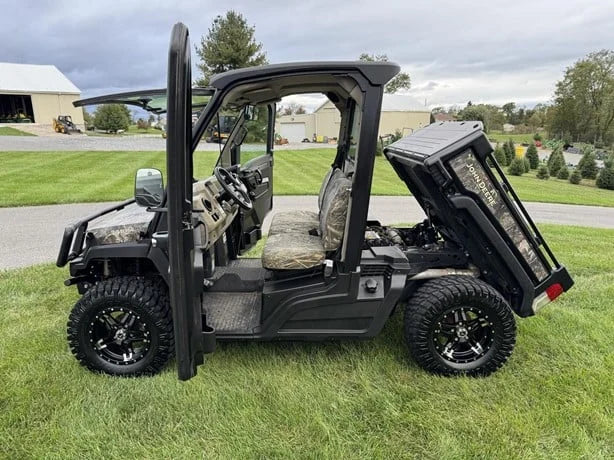 2023 John Deere Gator XUV 835R 4WD Utility Cart for Sale