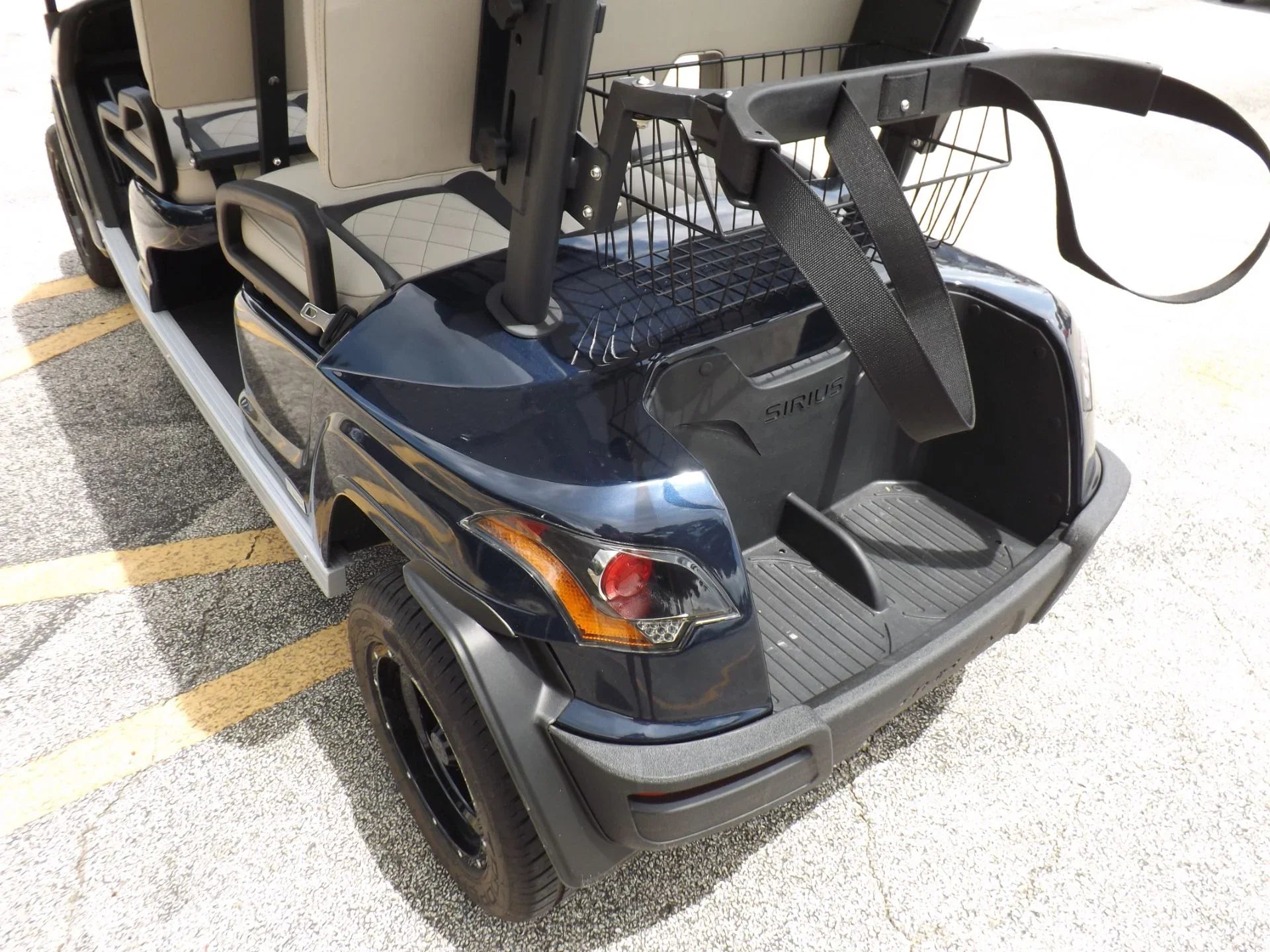 Black 2024 Star EV SIRIUS 4 Forward Lithium Golf Cart for Sale