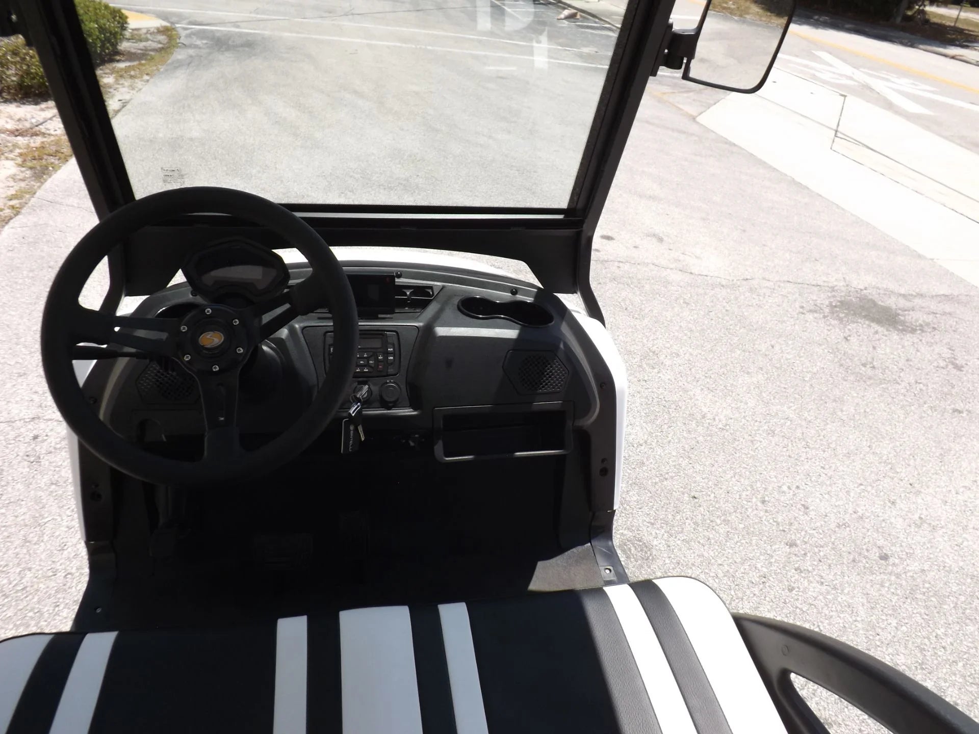 White 2022 Bintelli BEYOND 4P Lifted Golf Cart for Sale
