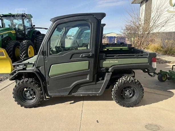 2021 John Deere Gator XUV 835R 4WD Utility Cart for Sale