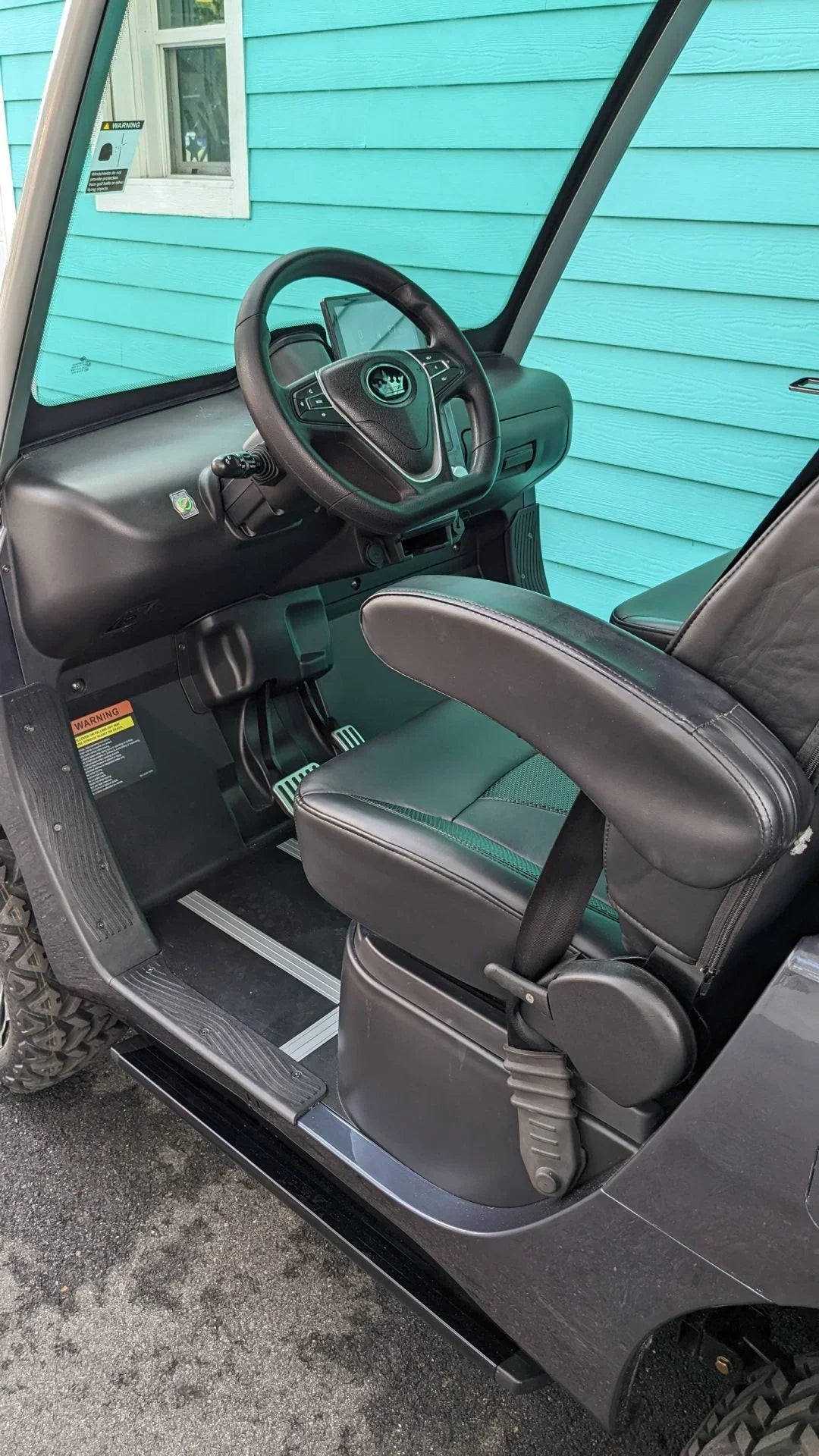 2023 Evolution D3 Lithium-Ion Lifted Golf Cart for Sale