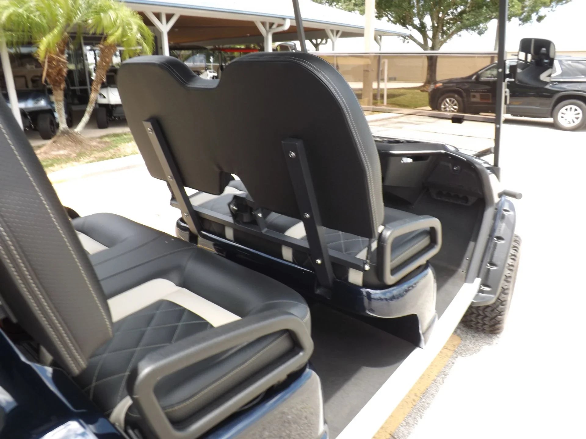 2024 Star EV SIRIUS 4+2 Lifted Lithium Golf Cart for Sale