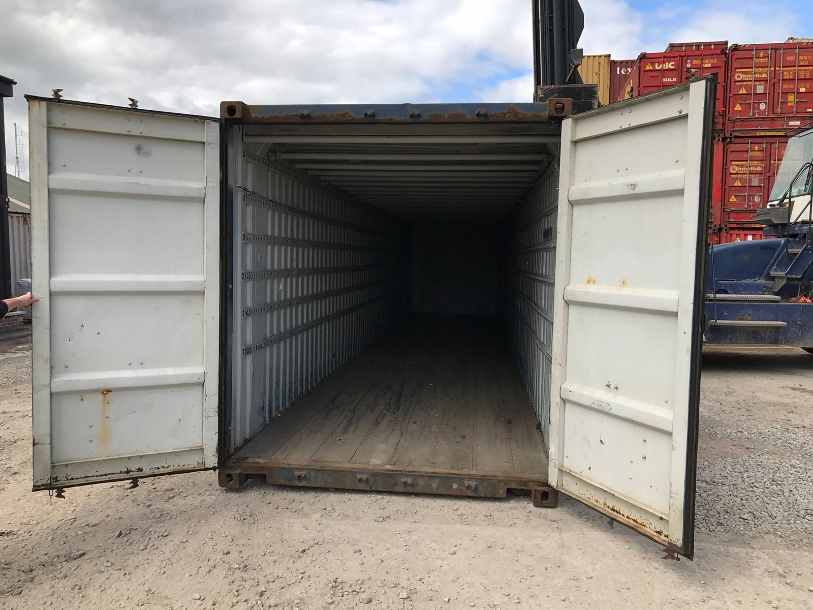 45ft Used Shipping Containers – Heavy-Duty &amp; Affordable