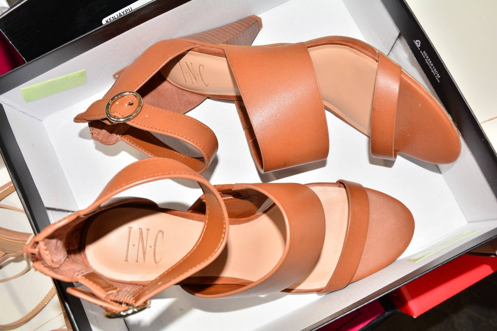 Assorted Shelf Pull Fall/Winter Womens Shoes
