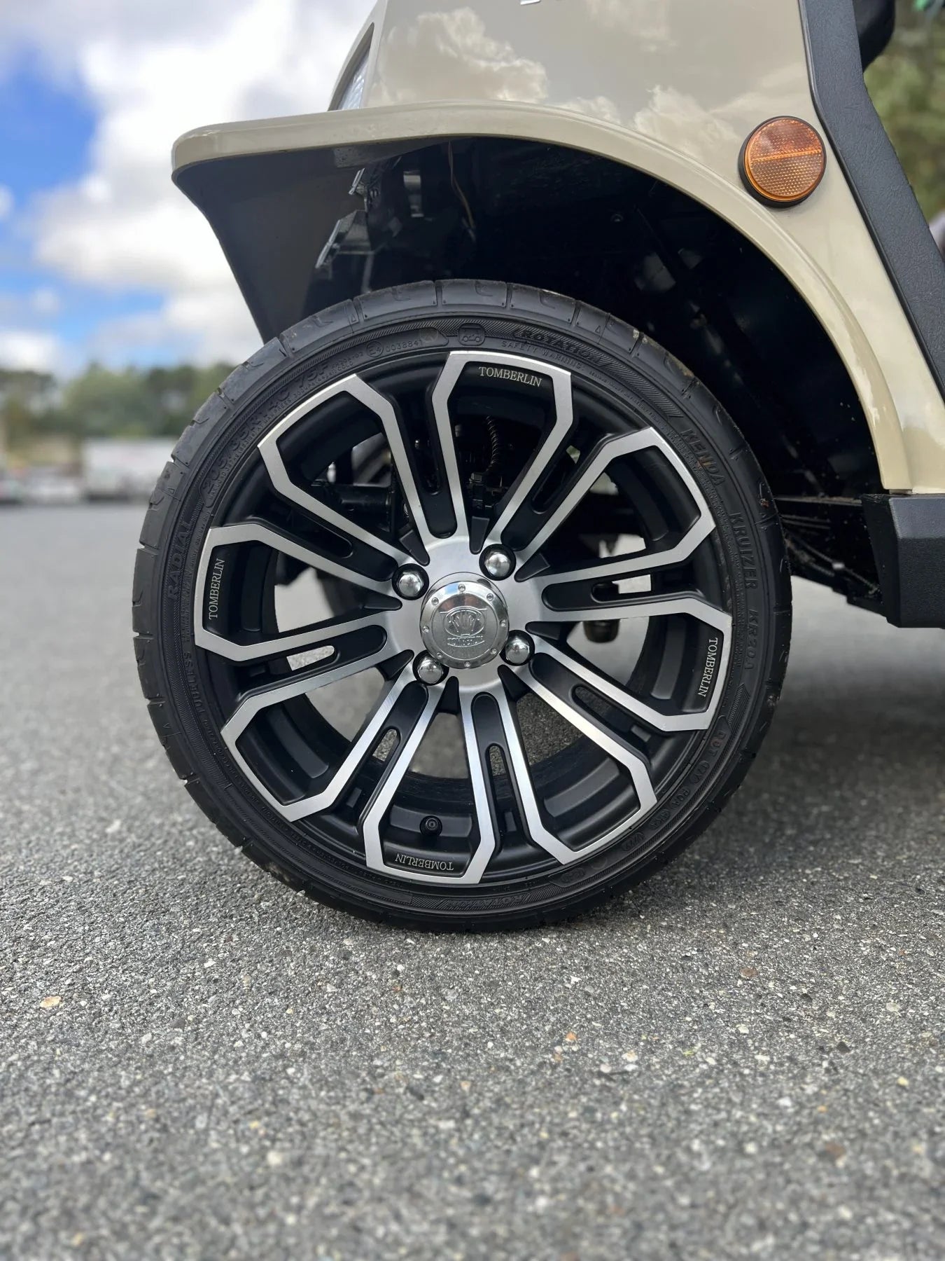2023 Tomberlin E4 SS Saloon Golf Cart for Sale