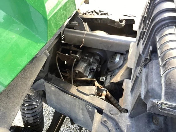 2012 John Deere Gator XUV 550 4x4 Gas Utility Cart For Sale