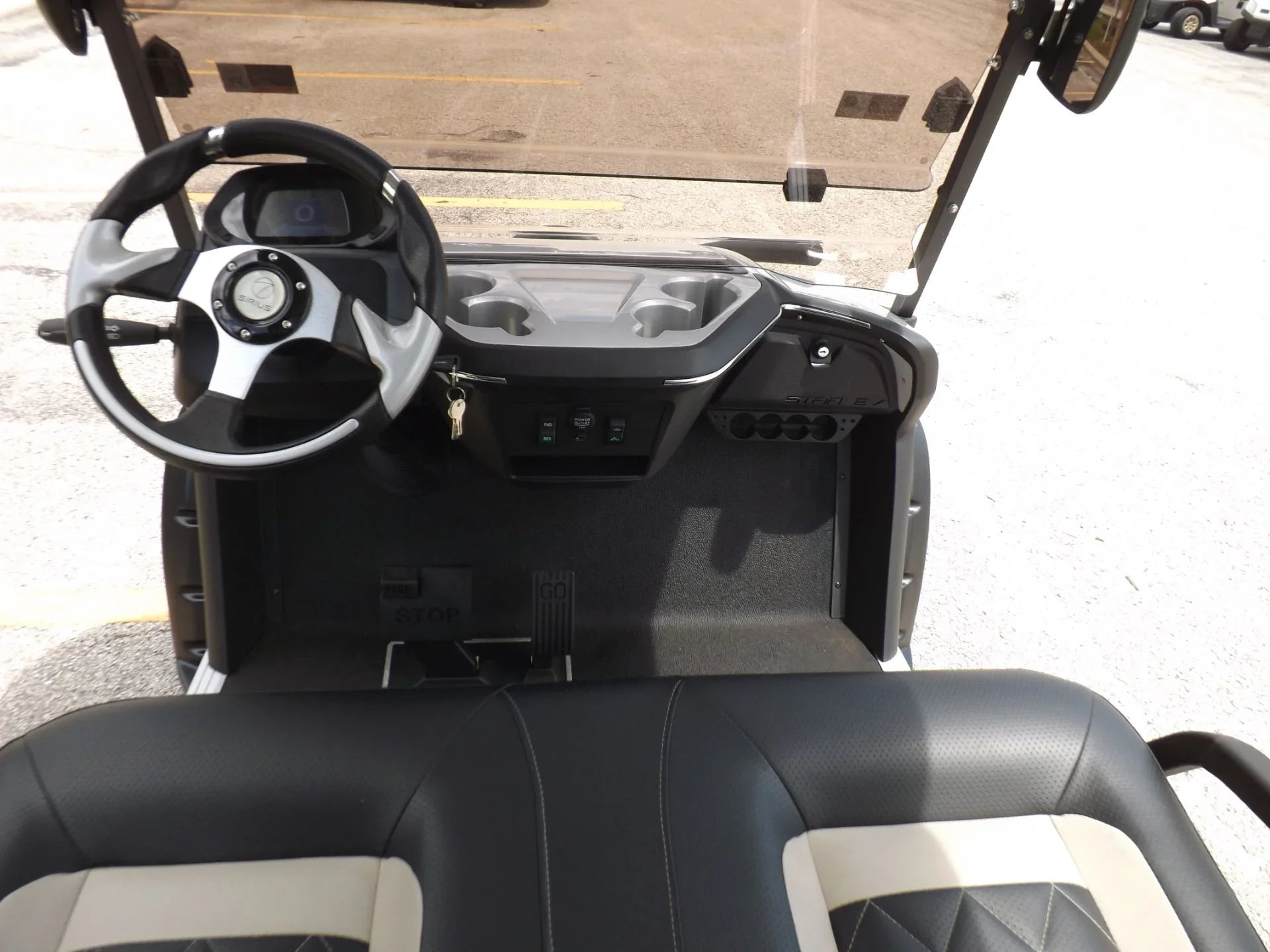 2024 Star EV SIRIUS 2+2 Lifted Lithium Golf Cart for Sale