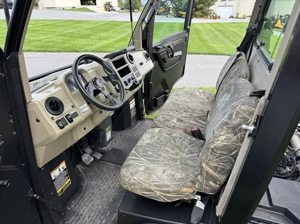 2023 John Deere Gator XUV 835R 4WD Utility Cart for Sale