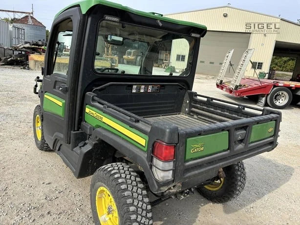 2018 John Deere Gator XUV 835R 4WD UTV for Sale