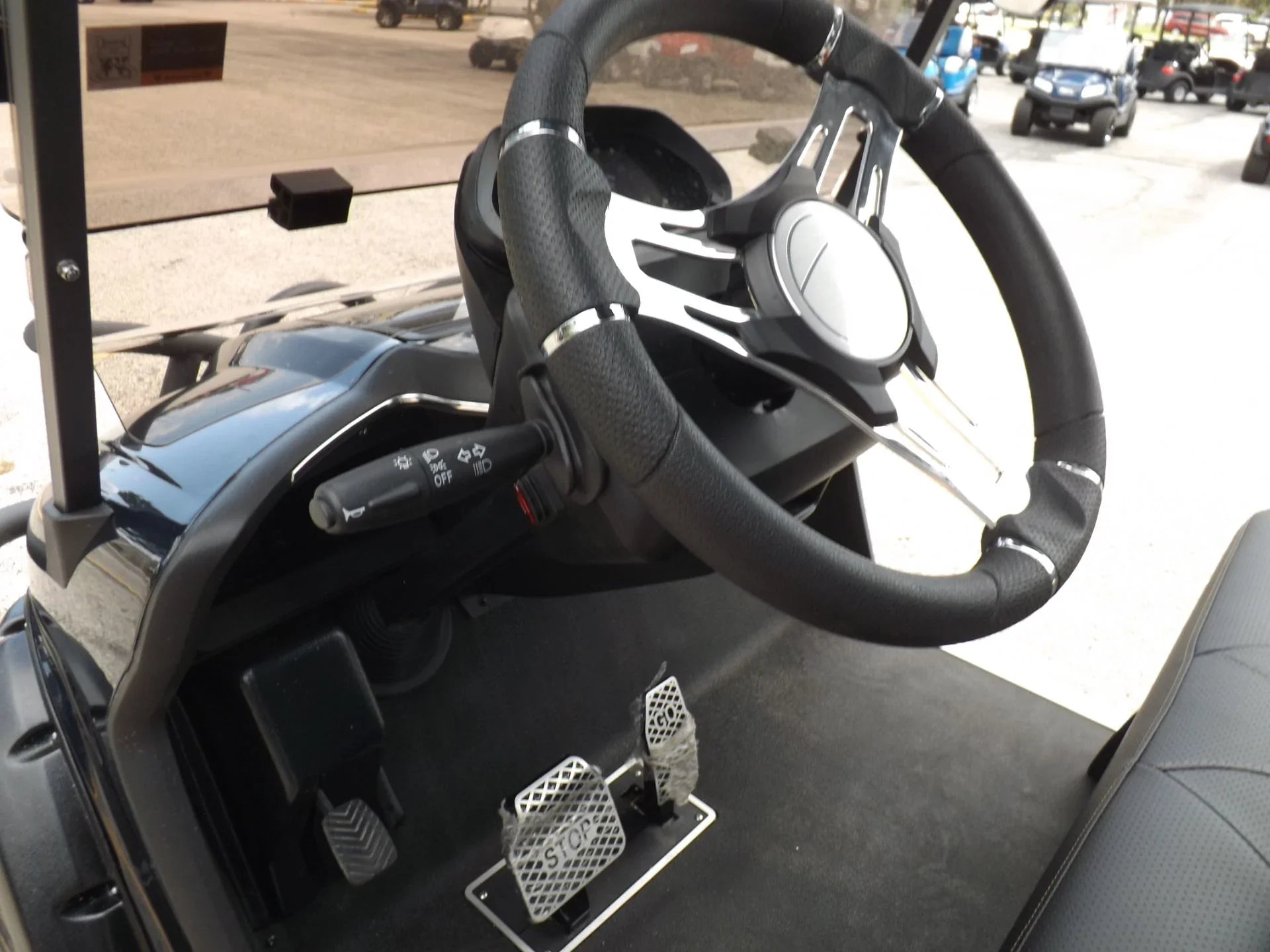 2024 Star EV SIRIUS 4+2 Lifted Lithium Golf Cart for Sale