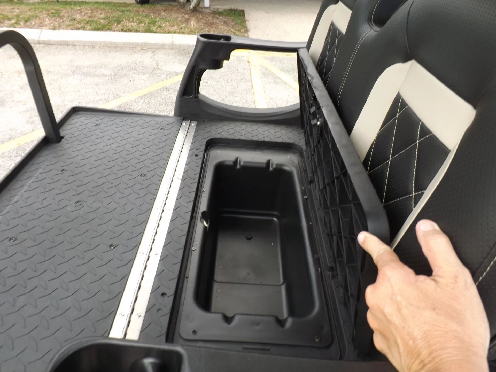 2024 Star EV SIRIUS 2+2 Lifted Lithium Golf Cart for Sale