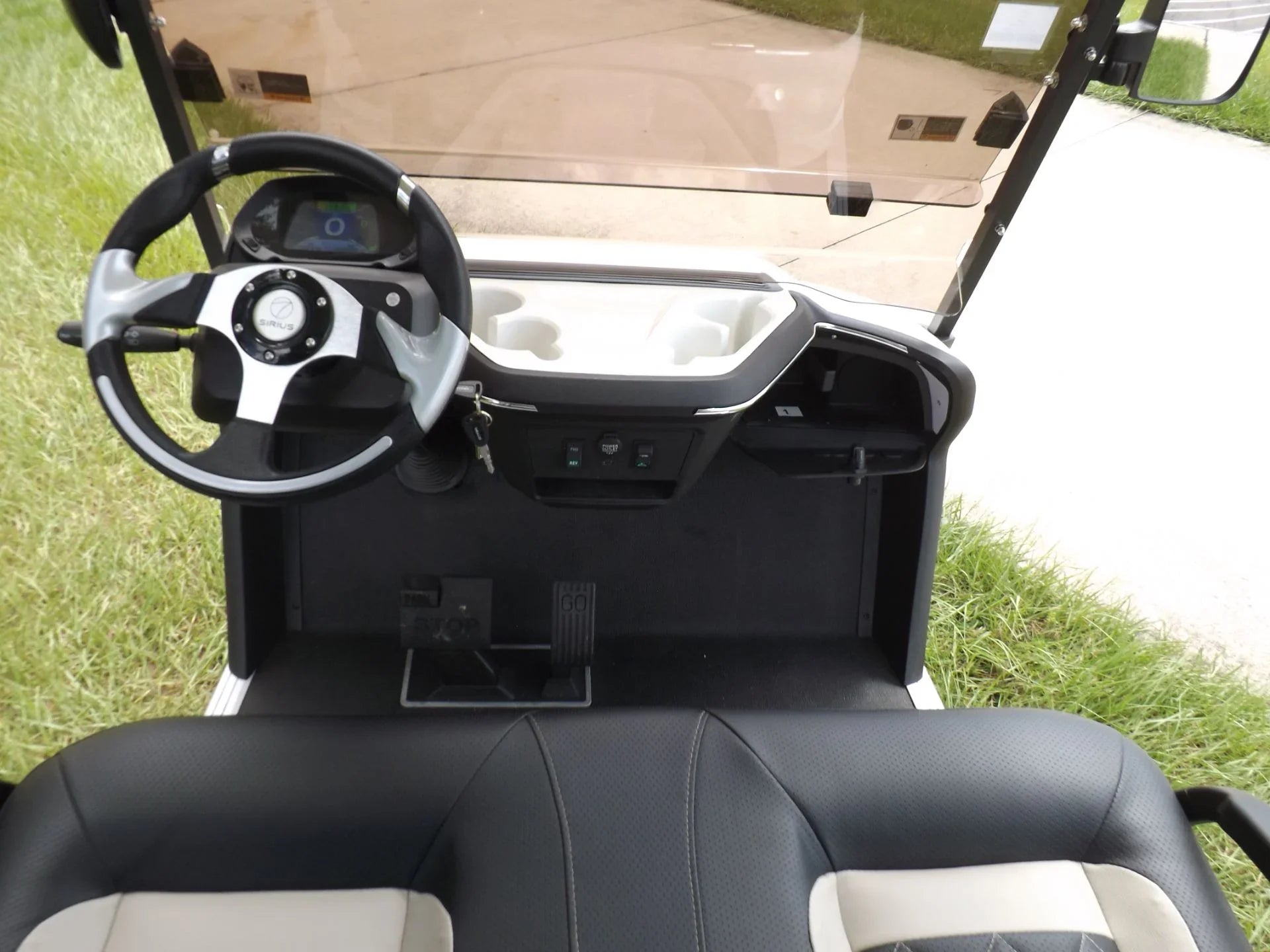 White 2023 Star EV SIRIUS 2+2 Golf Cart for Sale