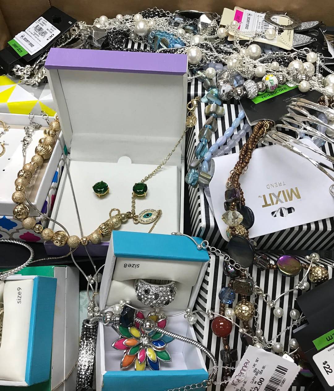 Brand New Jewelry Pallet