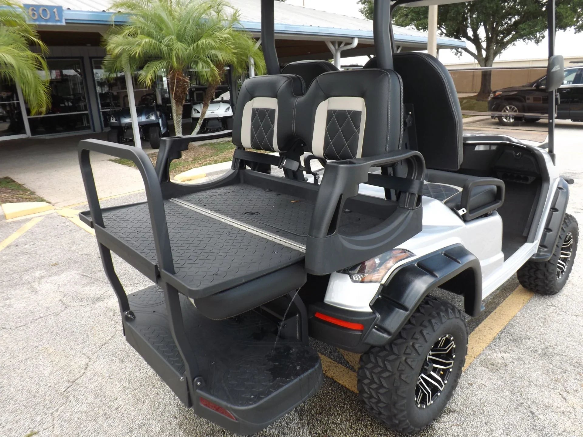 2024 Star EV SIRIUS 2+2 Lifted Lithium Golf Cart for Sale