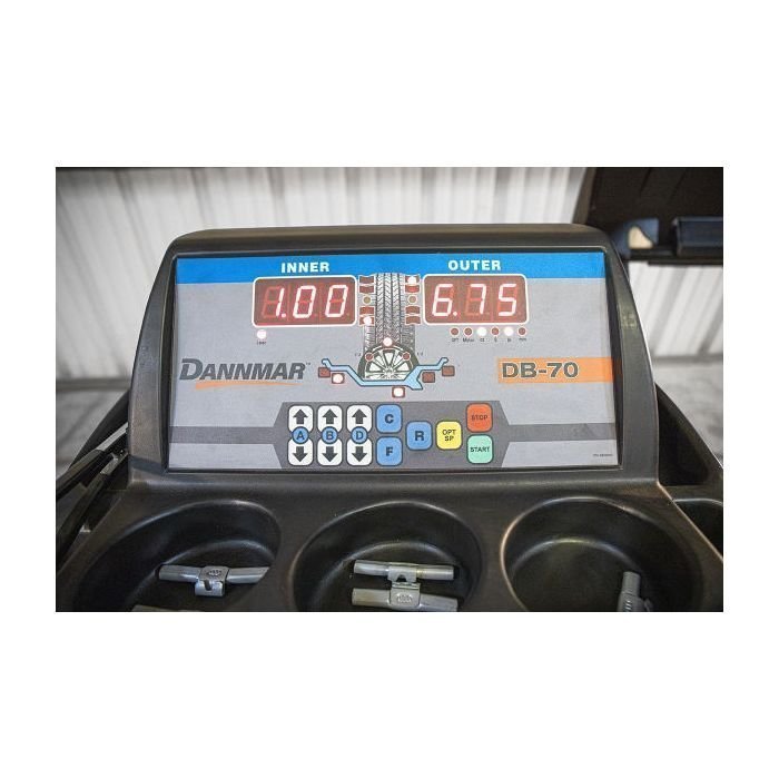Dannmar DB-70 Automatic Wheel Balancer