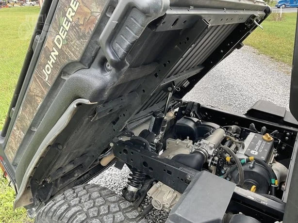 2021 John Deere Gator XUV 835R 4WD Utility Cart for Sale