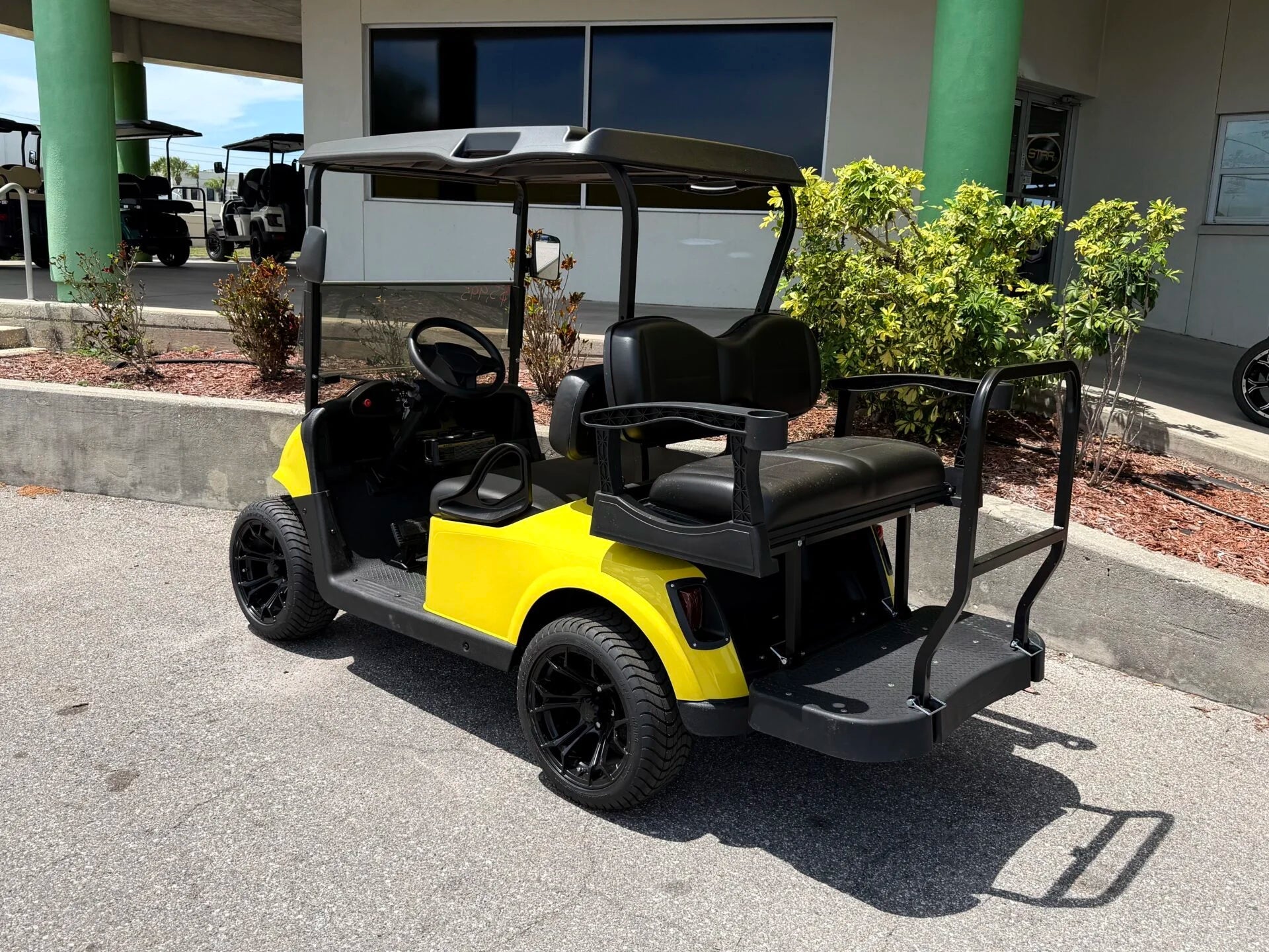2020 E-Z-GO Lithium RXV Elite  Golf Cart for Sale Yellow