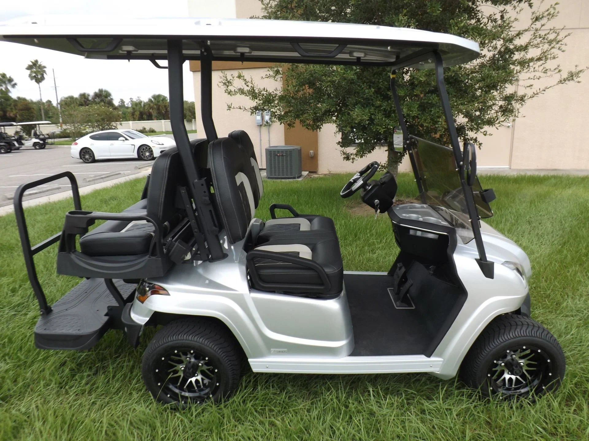 Light Metallic 2023 Star EV SIRIUS 2+2 Golf Cart for Sale