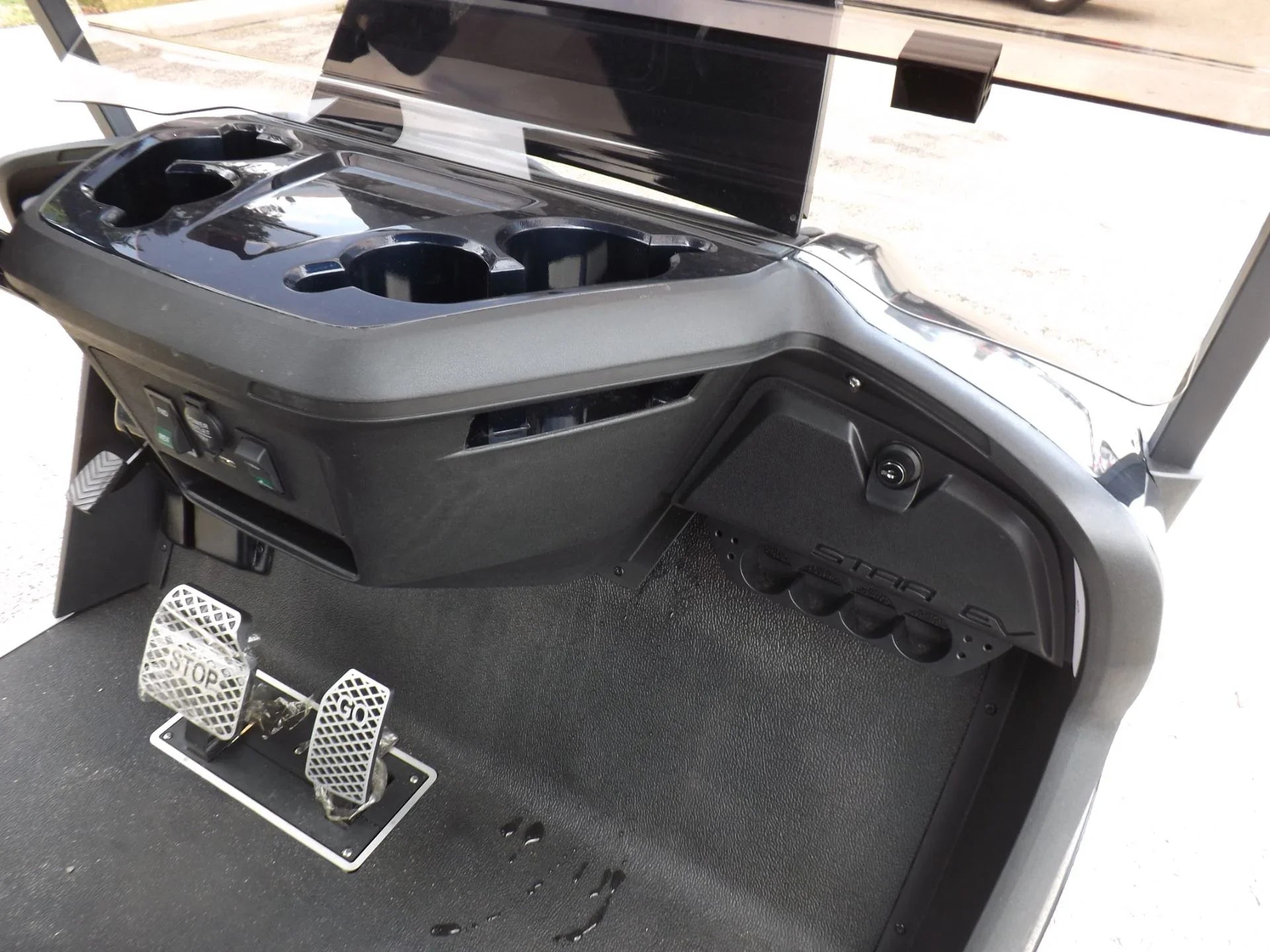 Black 2024 Star EV SIRIUS 4 Forward Lithium Golf Cart for Sale