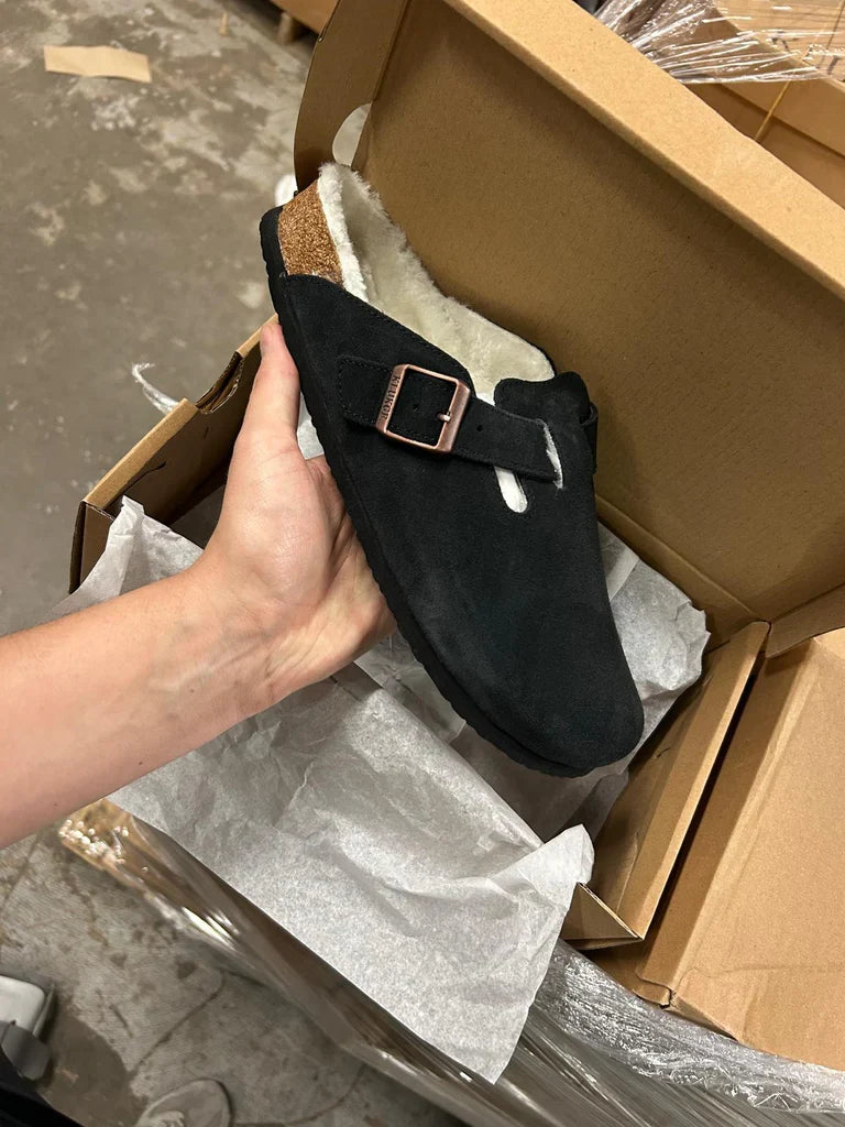 Shoes- Klukge Boston Clogs 150 pairs