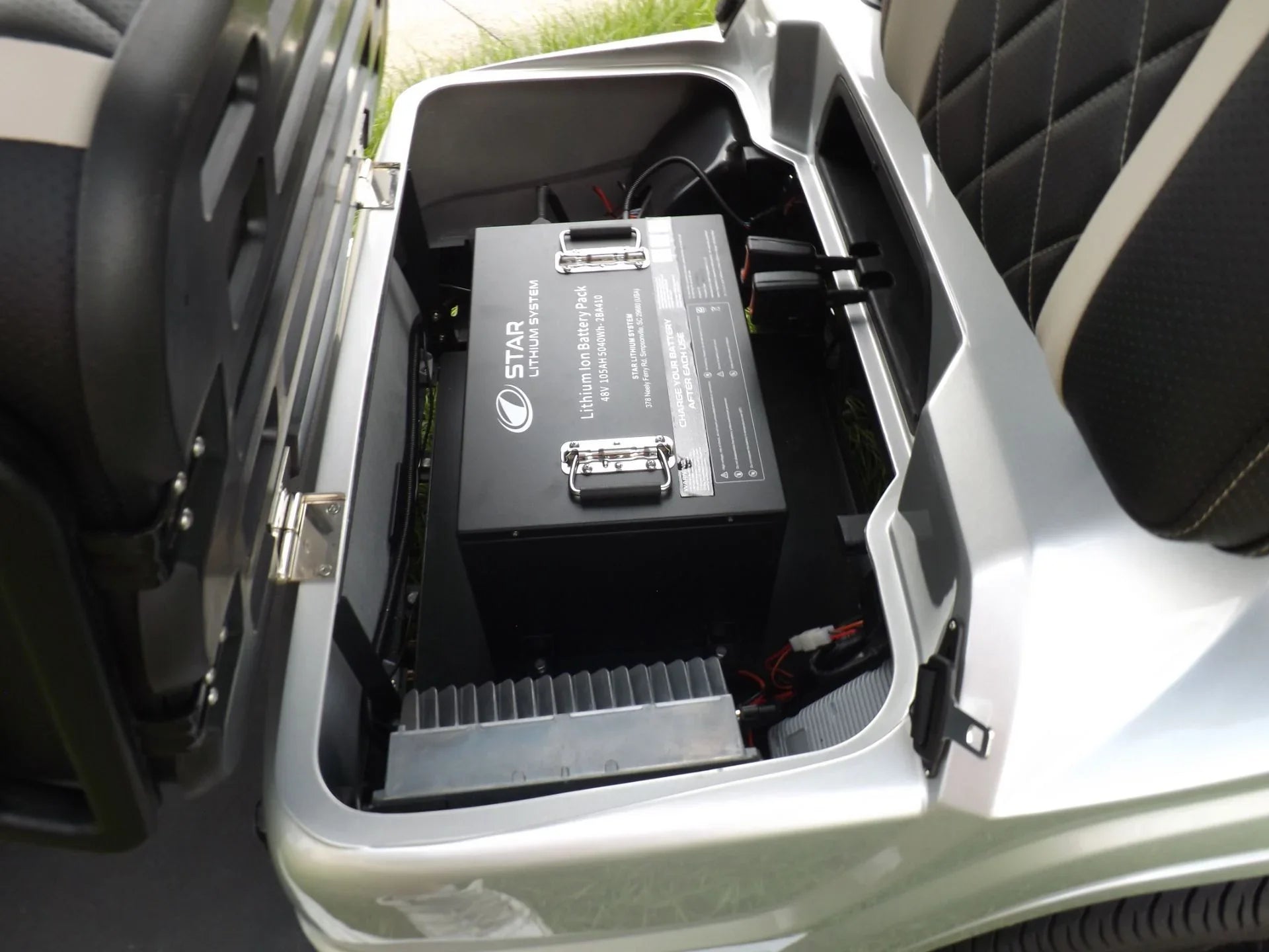 Light Metallic 2023 Star EV SIRIUS 2+2 Golf Cart for Sale