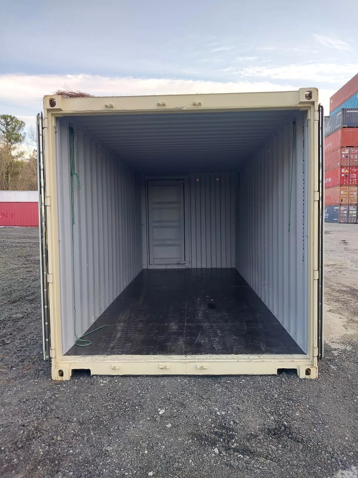 New One-trip 20′ Storage Container with Man Door. Tri Door.