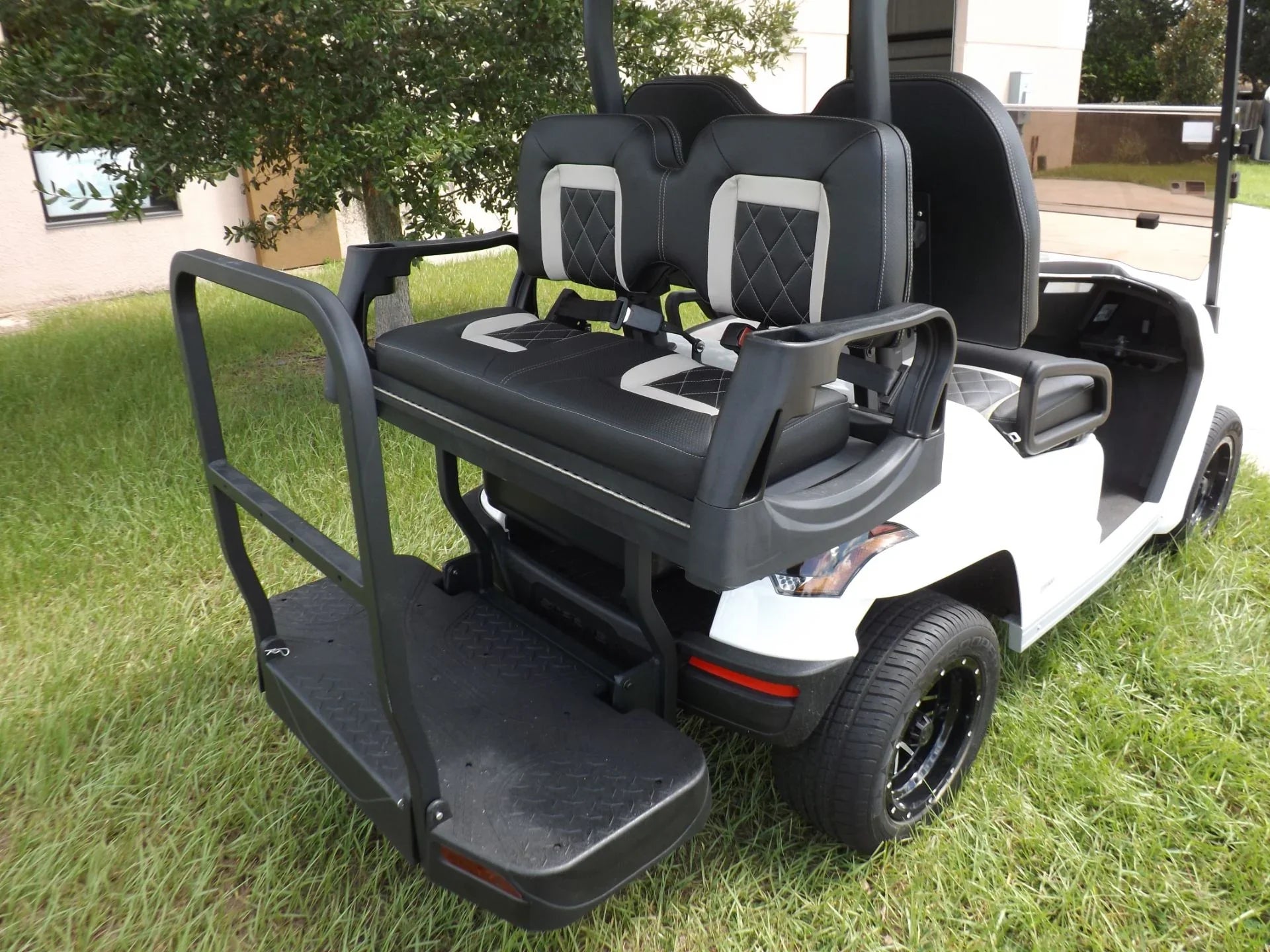 White 2023 Star EV SIRIUS 2+2 Golf Cart for Sale