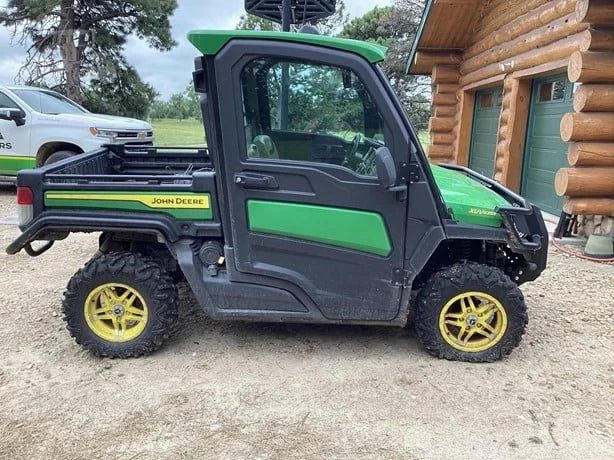2024 John Deere Gator XUV 835R Signature Edition 4WD Utility Cart for Sale