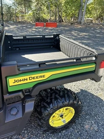 2023 John Deere Gator XUV 835R 4WD Drive Utility Cart for Sale
