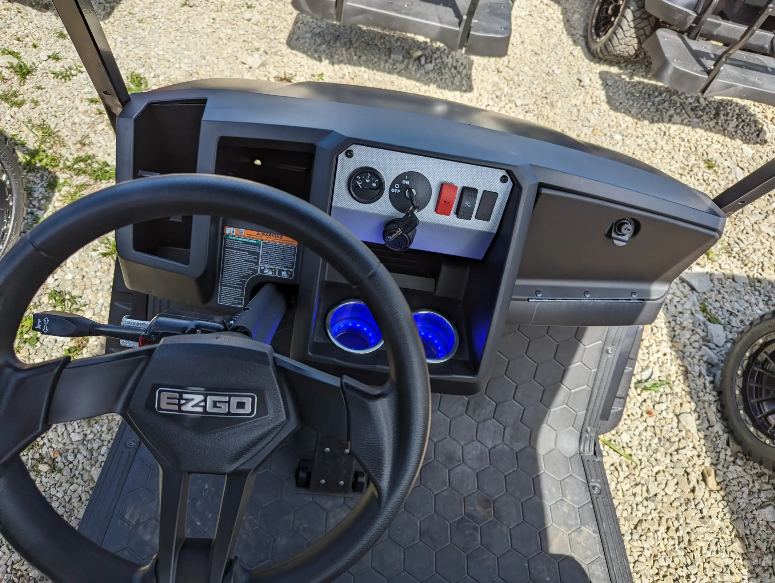 2024 E-Z-GO Express 4 Passengers for Sale