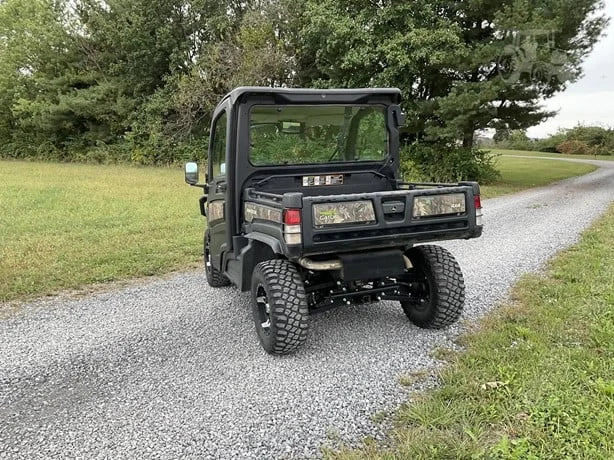 2021 John Deere Gator XUV 835R 4WD Utility Cart for Sale