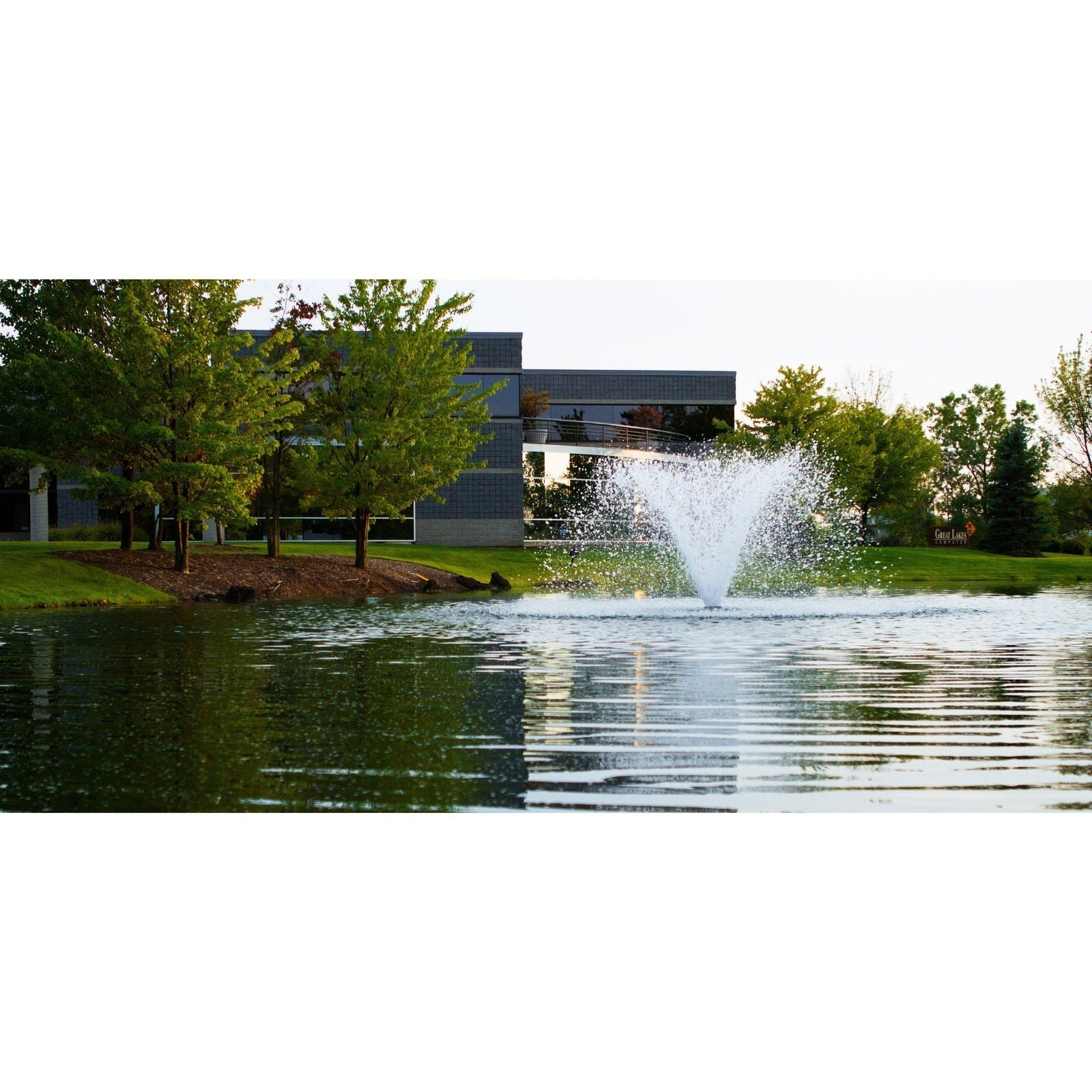 Scott Aerator | DA-20 Display Fountain Aerator for Small Ponds to Large Ponds