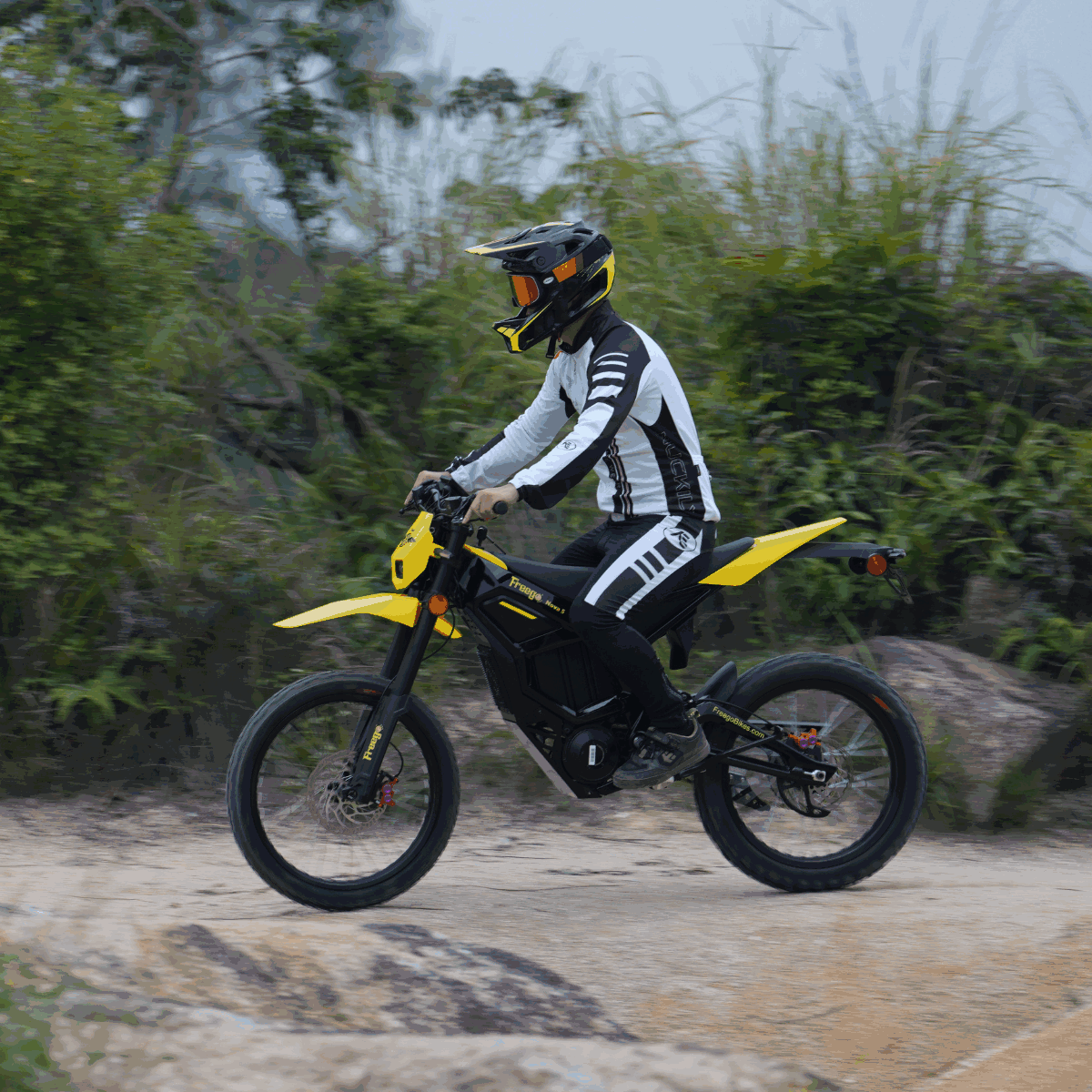 Freego | Nova 5 Mid-Drive Electric Dirt Bike | 8000W Peak - Nova 5 Pro Black