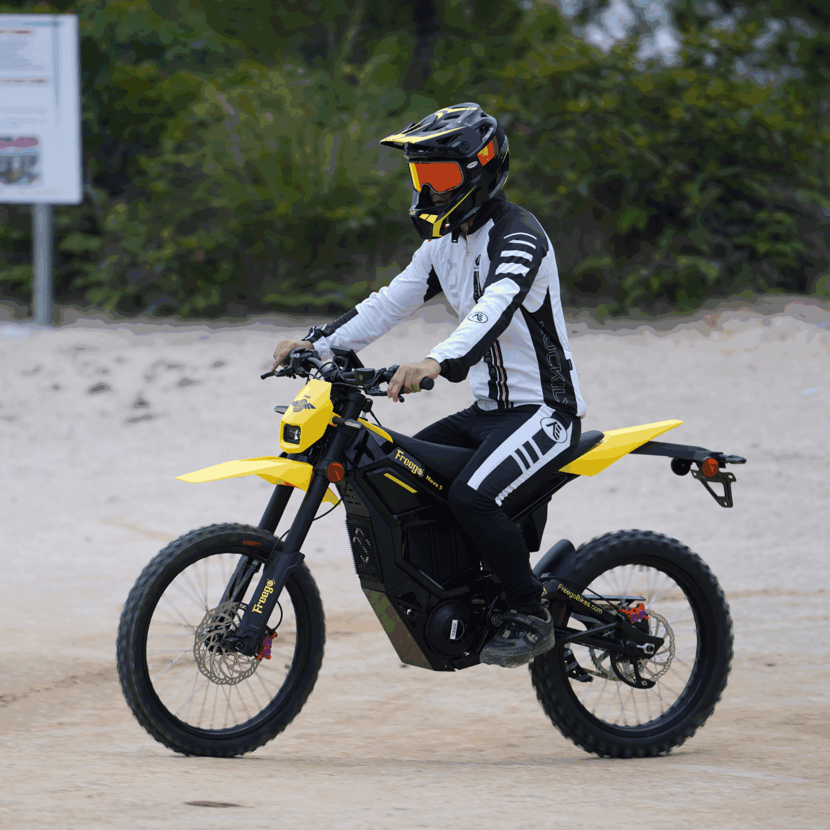 Freego | Nova 5 Mid-Drive Electric Dirt Bike | 8000W Peak - Nova 5 Pro Black