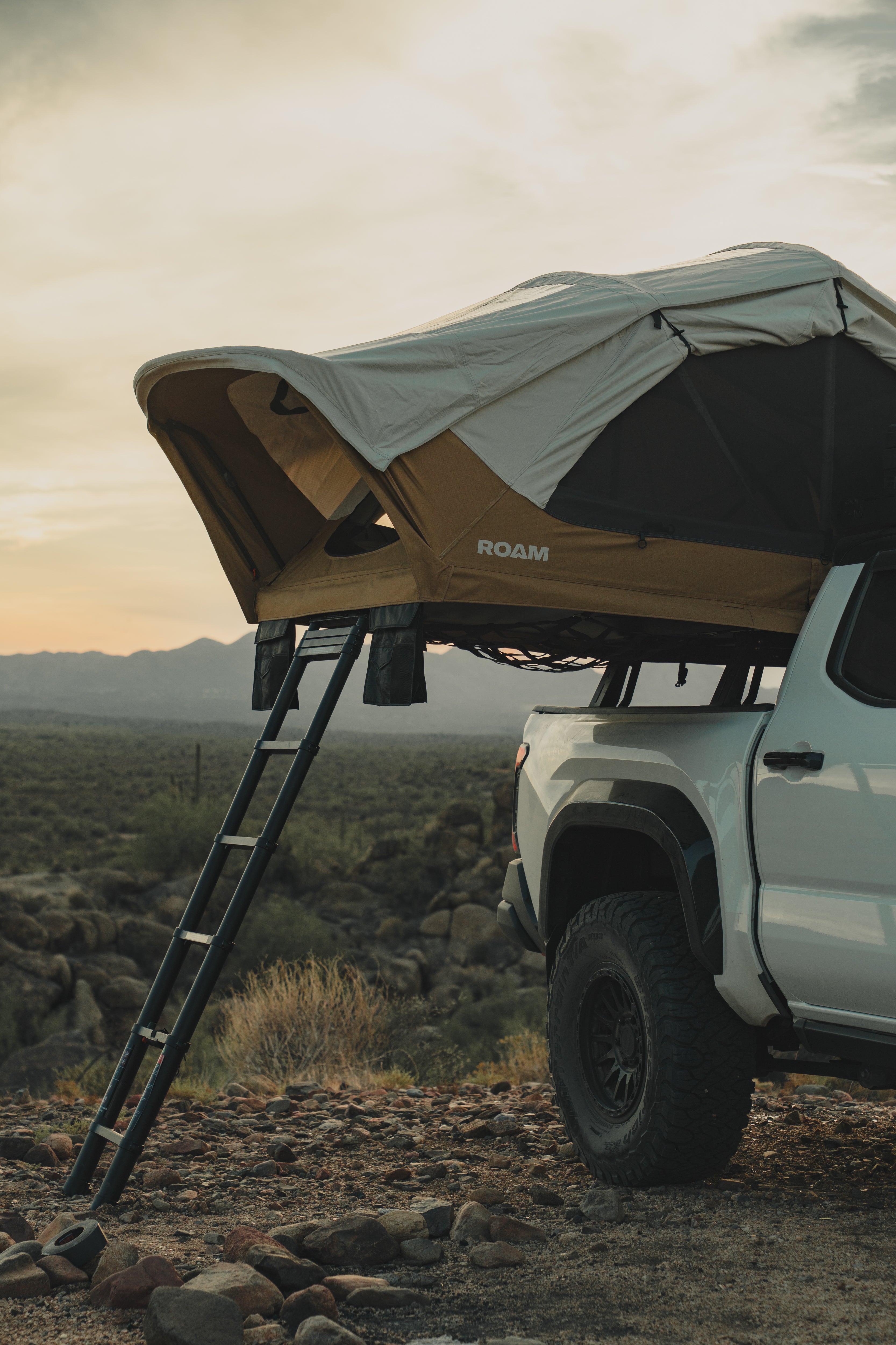 ROAM | Vagabond 2.0 Rooftop Tent