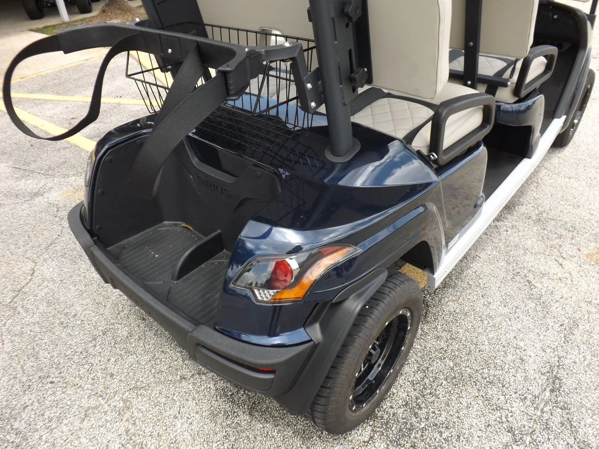 Black 2024 Star EV SIRIUS 4 Forward Lithium Golf Cart for Sale