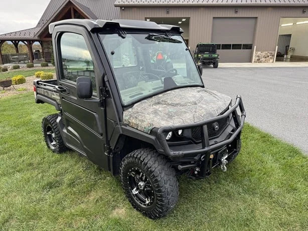 2023 John Deere Gator XUV 835R 4WD Utility Cart for Sale