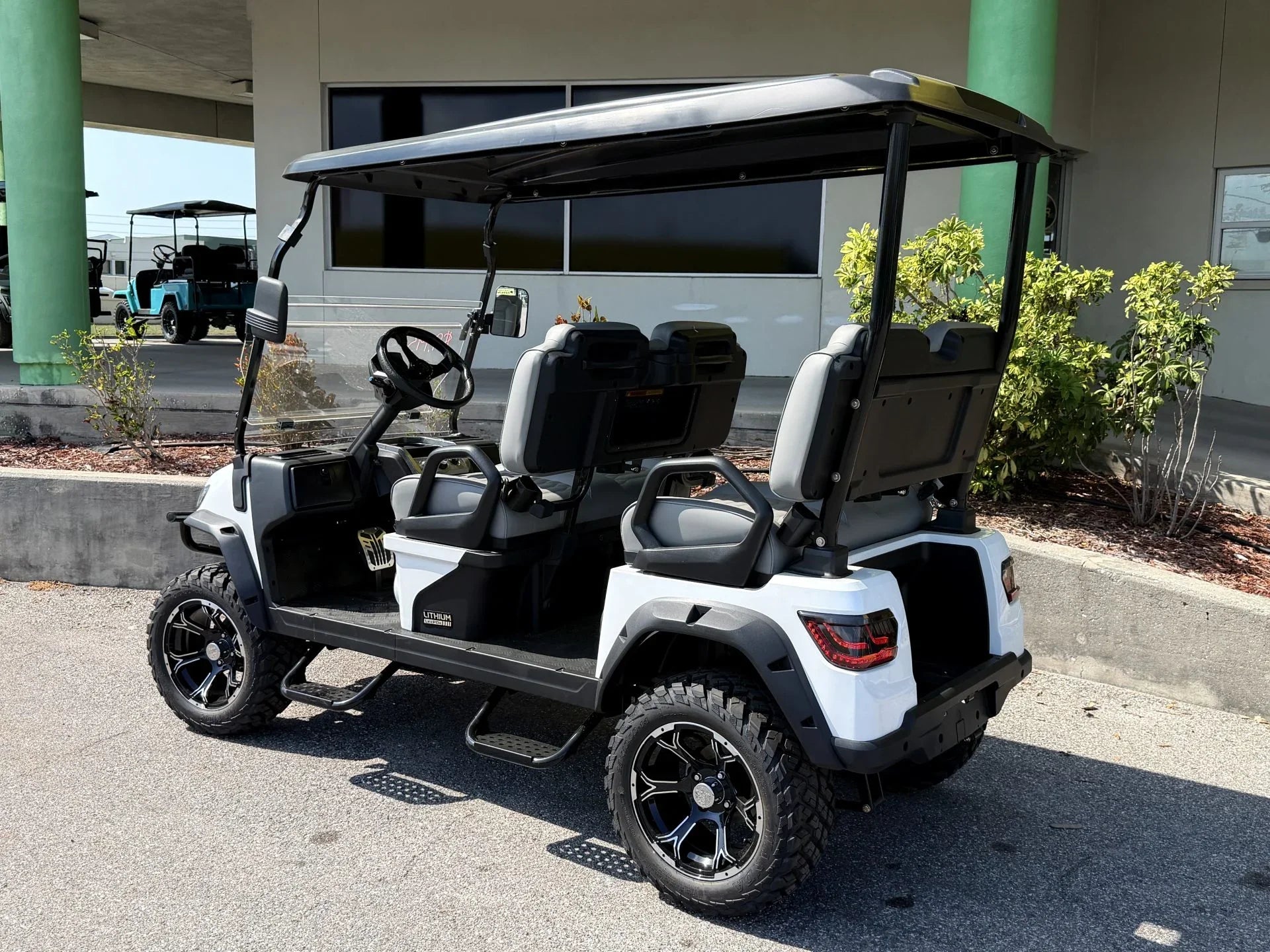 2026 Tara Summit Air 4 Lifted Lithium Golf Cart for Sale