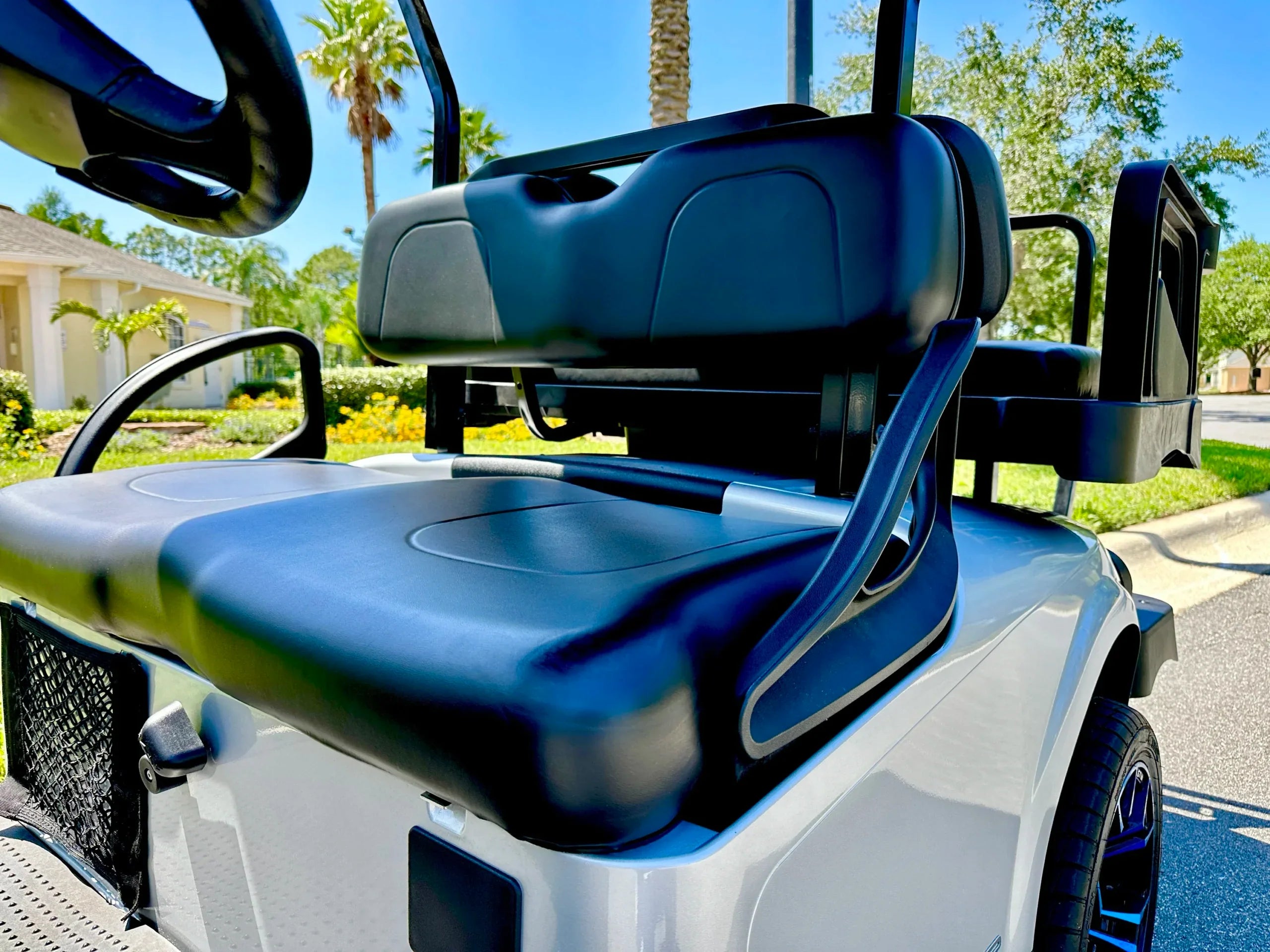 2023 E-Z-GO Valor 2+2 EX1 Golf Cart for Sale