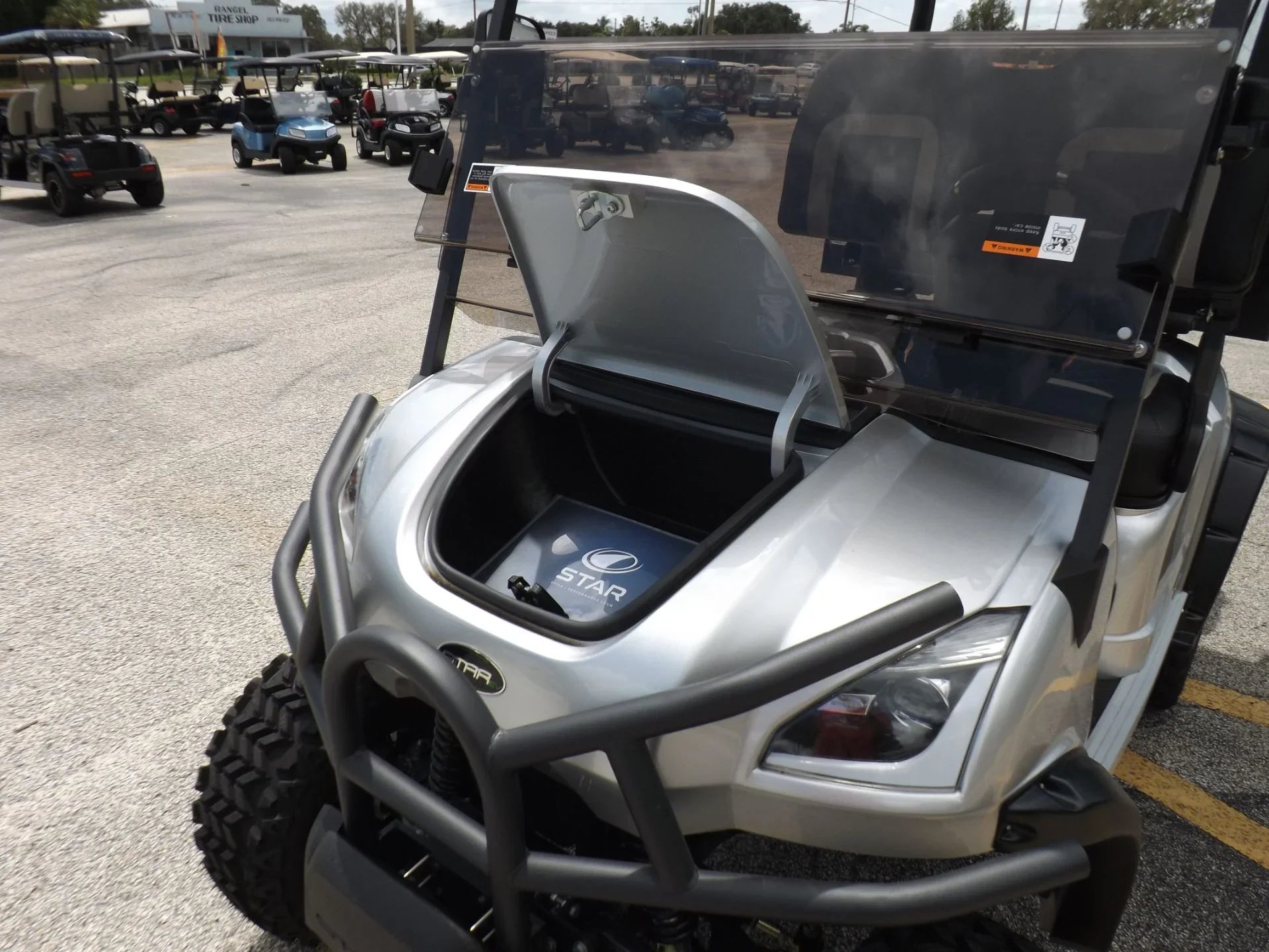 2024 Star EV SIRIUS 2+2 Lifted Lithium Golf Cart for Sale