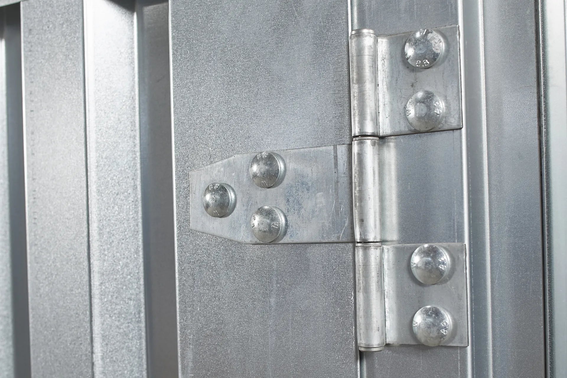 (2m) Flat Pack Metal Store