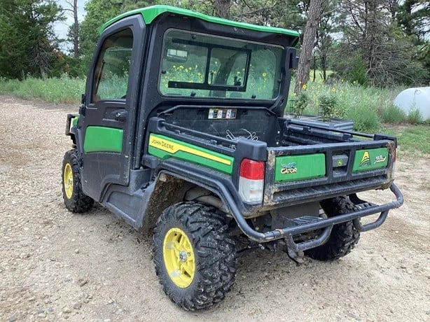 2024 John Deere Gator XUV 835R Signature Edition 4WD Utility Cart for Sale