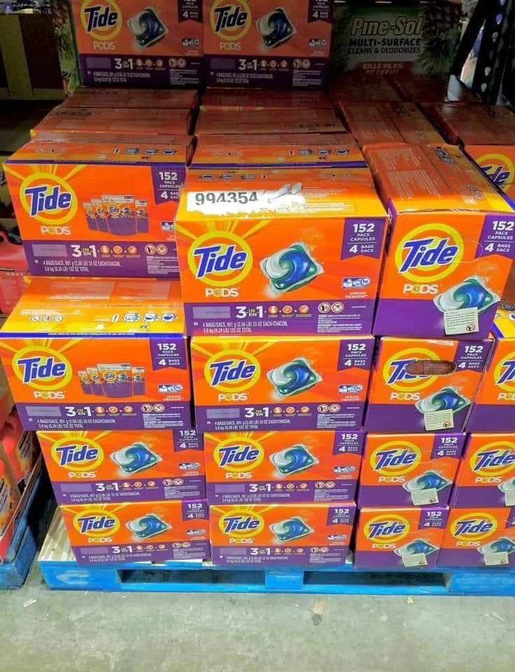 Tide liquid laundry detergent pallets