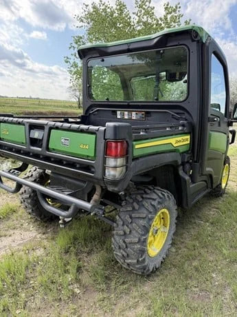 2022 John Deere Gator XUV 835R 4WD Utility Cart for Sale