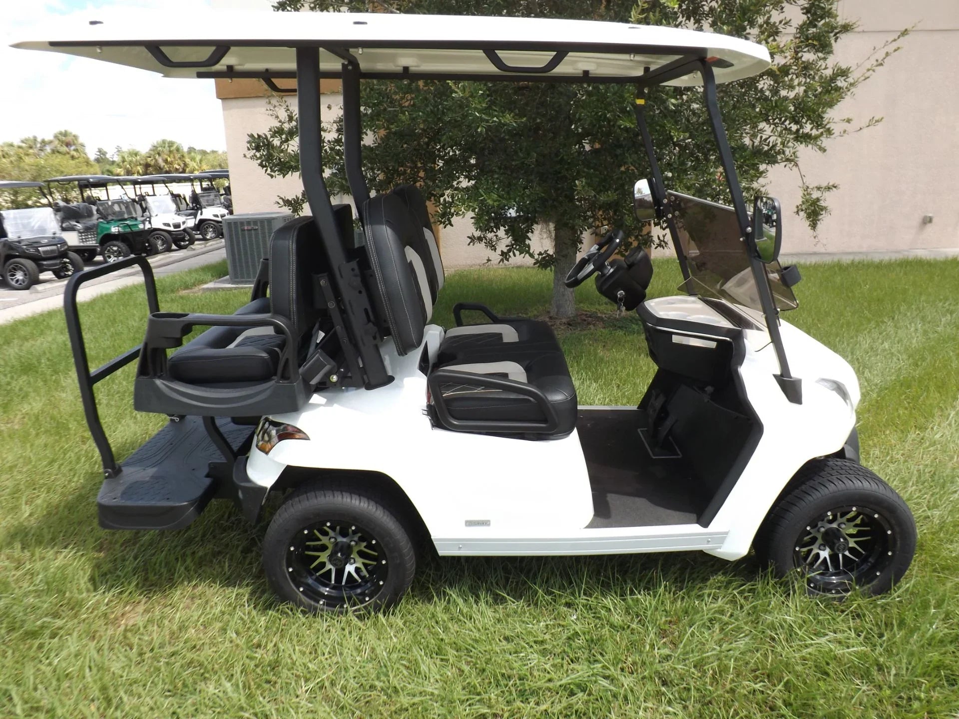 White 2023 Star EV SIRIUS 2+2 Golf Cart for Sale