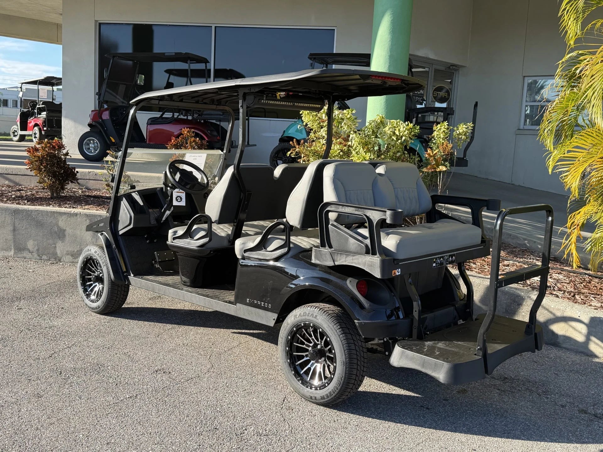 2026 E-Z-GO L6 Elite Lithium Package Technology Golf Cart for Sale