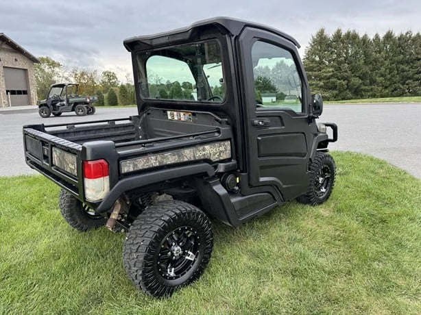 2023 John Deere Gator XUV 835R 4WD Utility Cart for Sale