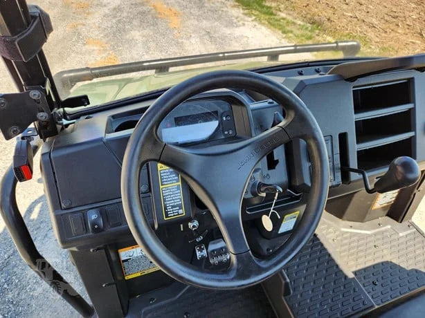 2018 John Deere Gator XUV 835M 4WD Utility Cart with 54 HP for Sale